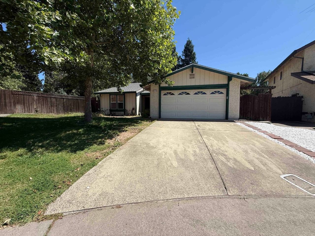 11112 Congo River Ct - Photo 2 of 19