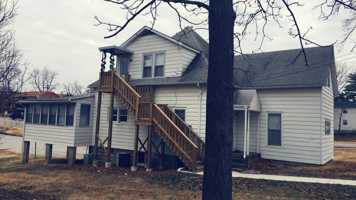 featured image of 511 1/2 W College St