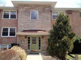featured image of 622 W Clark St