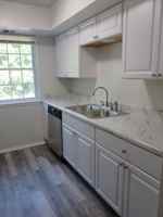 featured image of 1100 Lakeview Ave