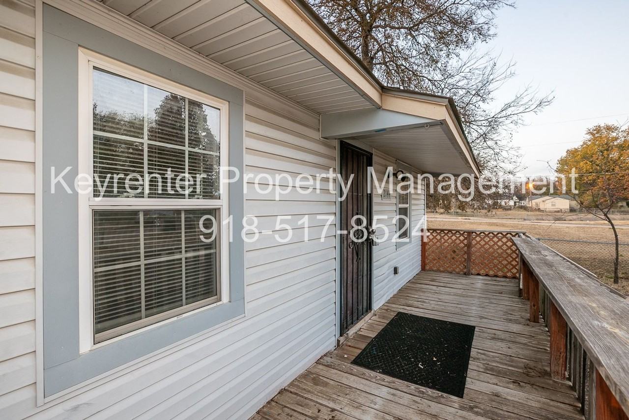 2144 N Garrison Pl - Photo 2 of 26