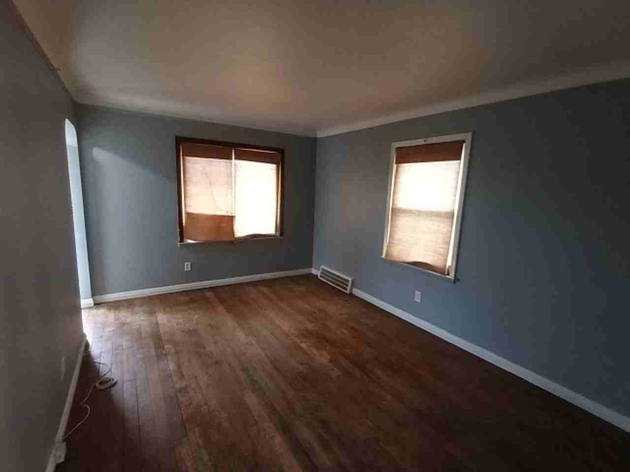 15604 Coram St - Photo 7 of 24