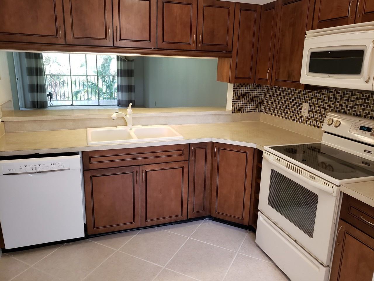 3451 County Barn Rd #G204 - Photo 5 of 10