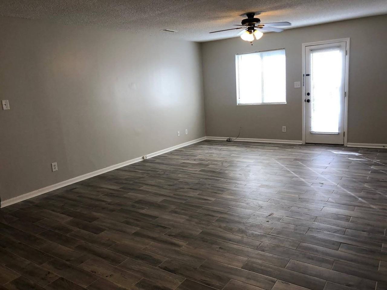439 Heritage Pl - Photo 3 of 10