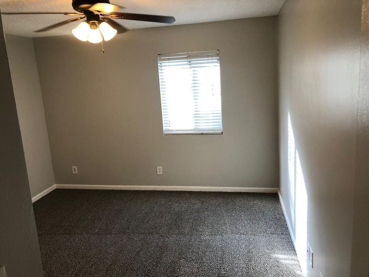 439 Heritage Pl - Photo 4 of 10
