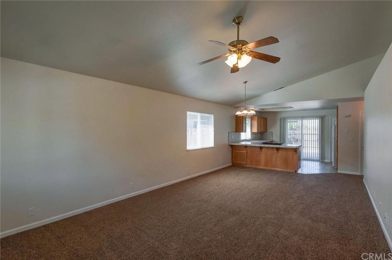 2675 Ceanothus Ave - Photo 5 of 13