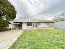 708 Jefferis Ave - Photo 1 of 1