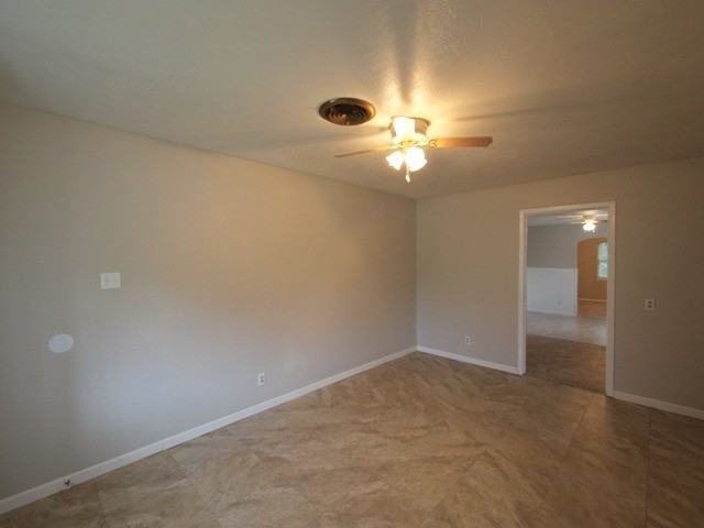708 Jefferis Ave - Photo 3 of 21