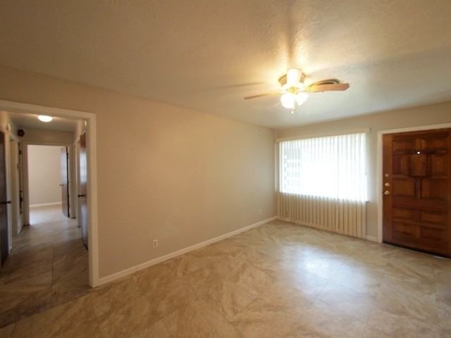 708 Jefferis Ave - Photo 4 of 21
