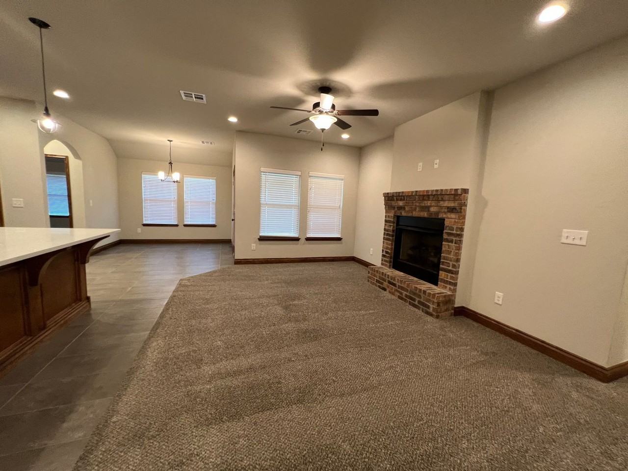 1925 Sara Vista Dr - Photo 3 of 12