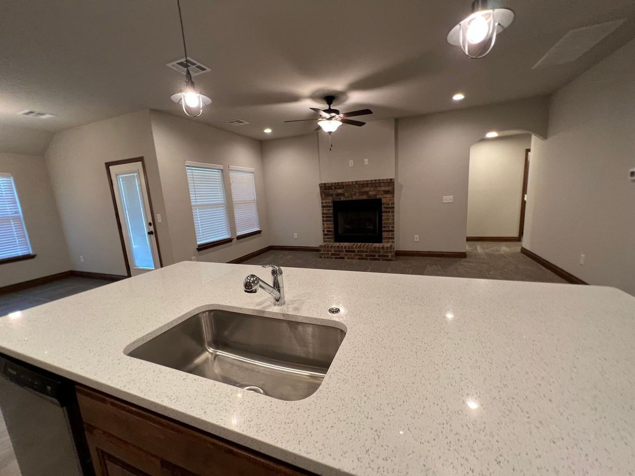 1925 Sara Vista Dr - Photo 5 of 12