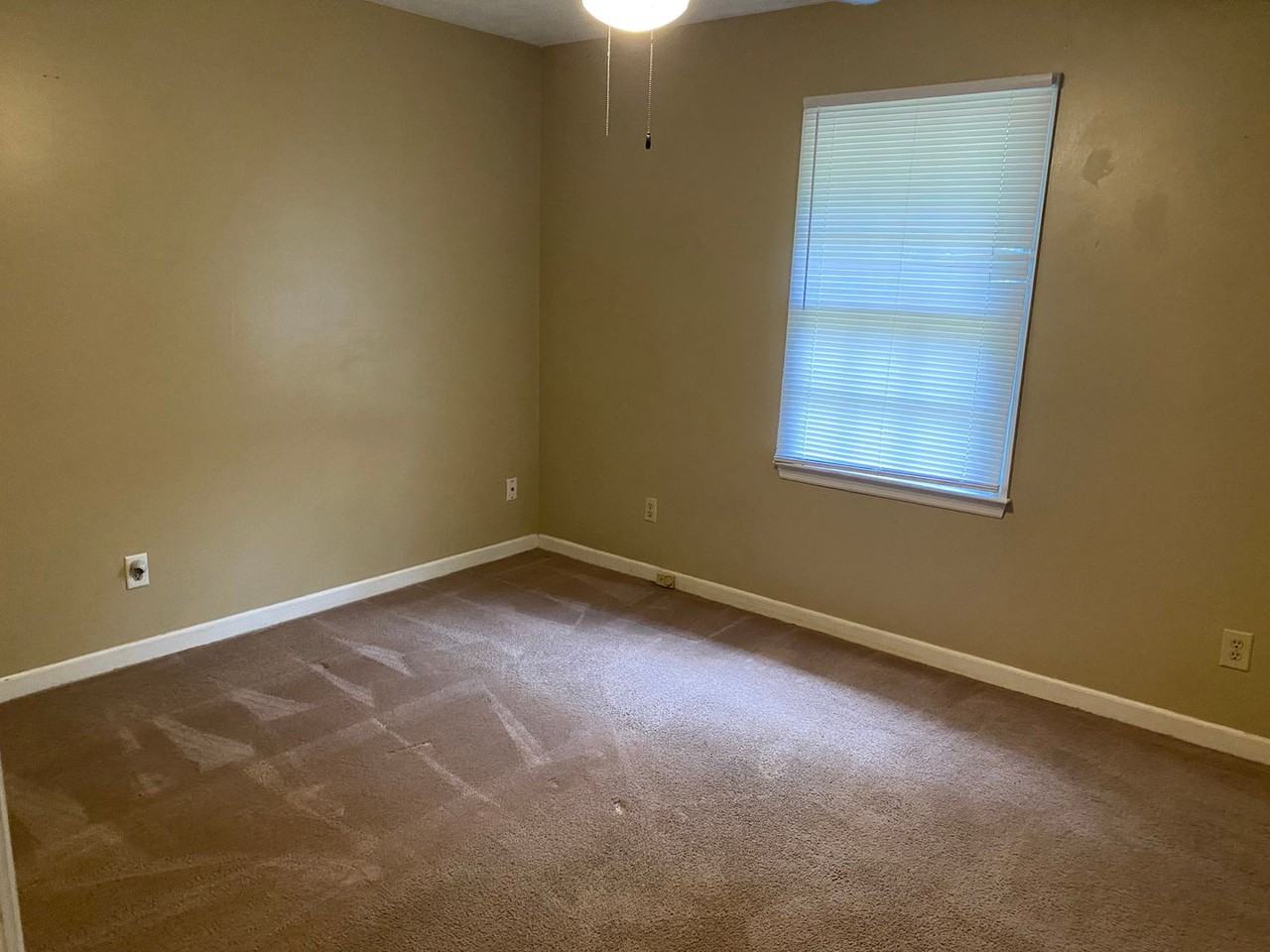 150 Creekwood Dr - Photo 5 of 9