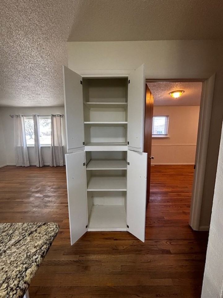 147 Lummis Ct - Photo 6 of 37