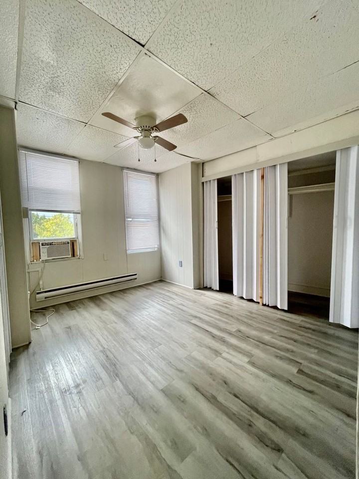 5300 Grays Ave - Photo 5 of 7