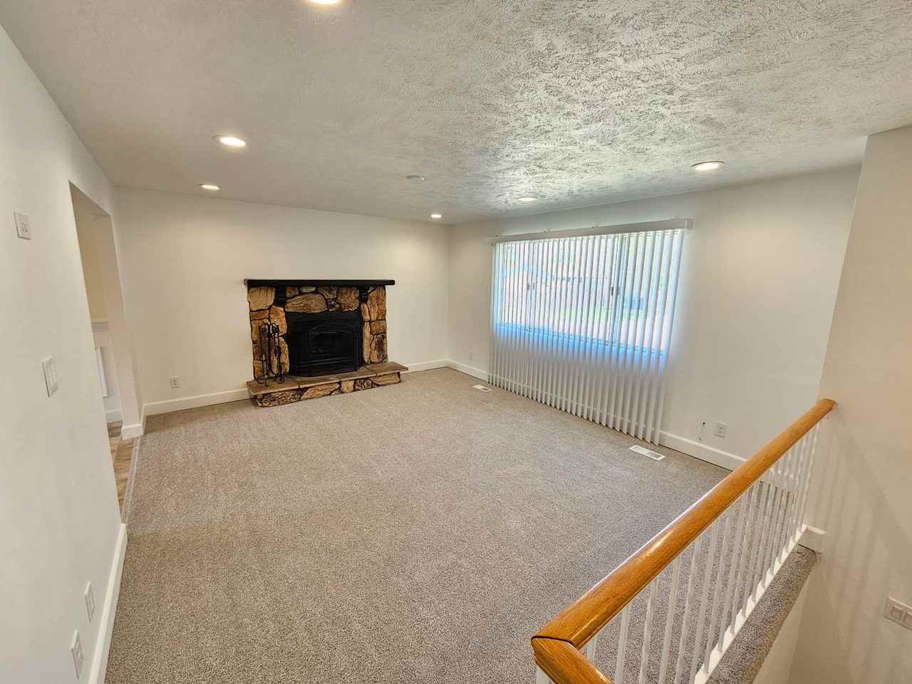 4967 W Pawnee Dr - Photo 3 of 29