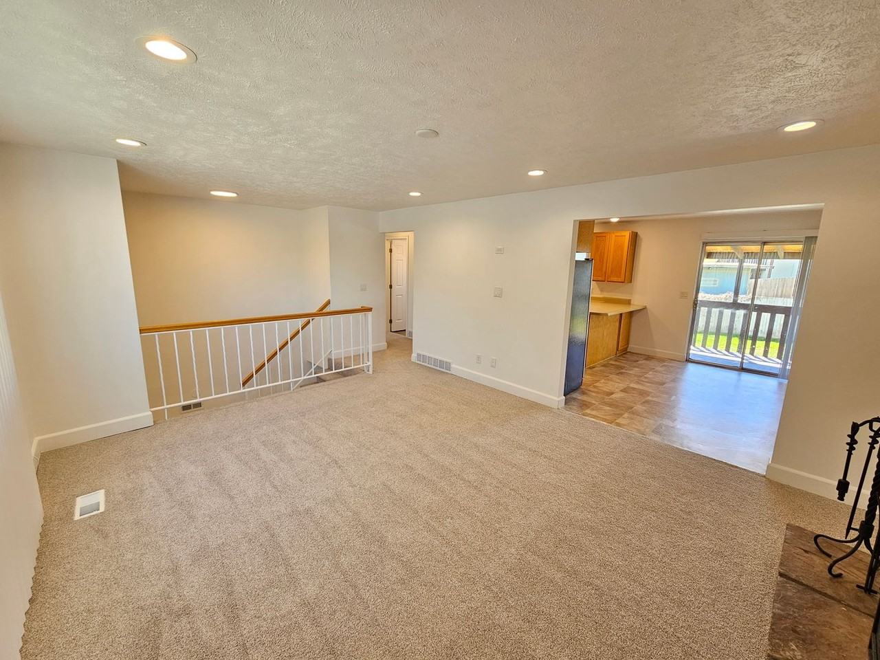4967 W Pawnee Dr - Photo 4 of 29