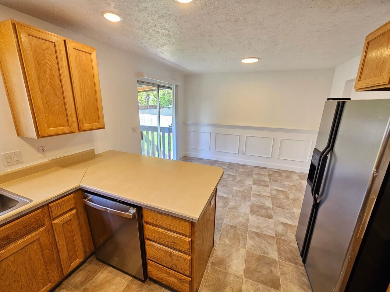 4967 W Pawnee Dr - Photo 5 of 29
