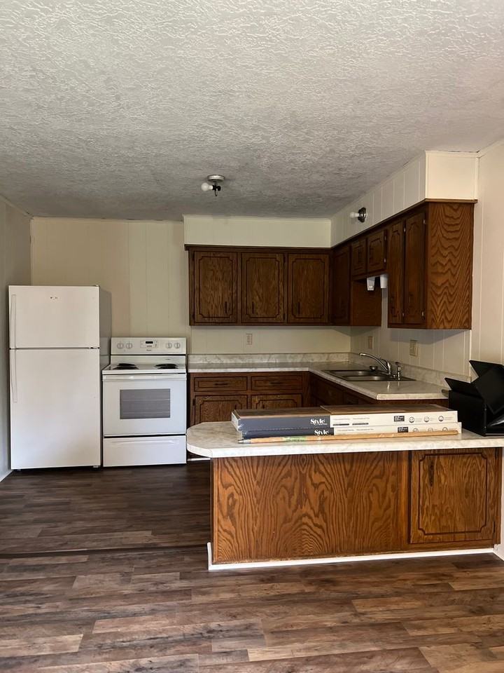 25545 Nugget Dr #4 - Photo 3 of 11