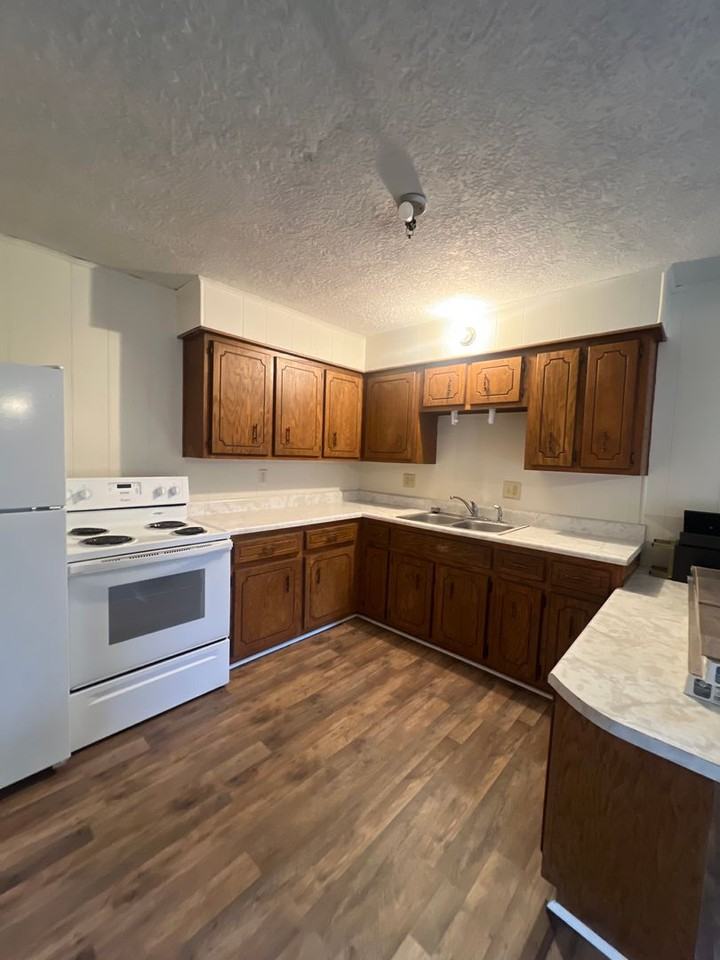 25545 Nugget Dr #4 - Photo 6 of 11