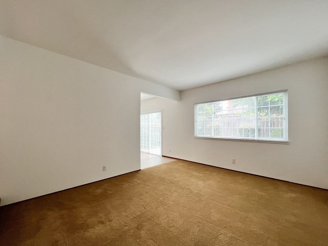 3225 Macfadden St - Photo 5 of 43