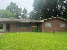 963 Pine Lake Dr - Photo 1 of 1