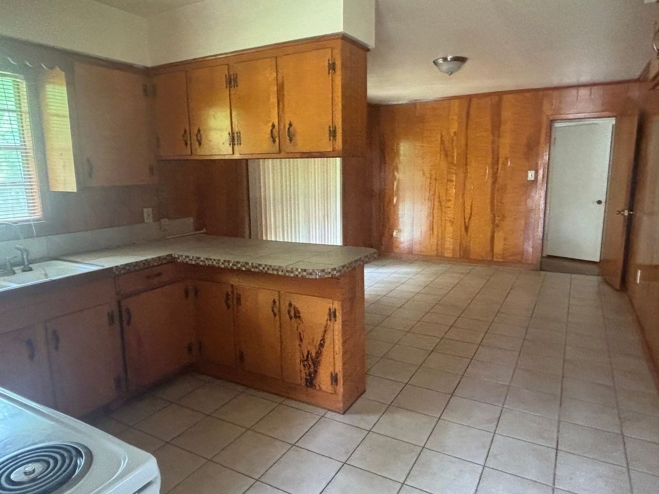 963 Pine Lake Dr - Photo 2 of 11