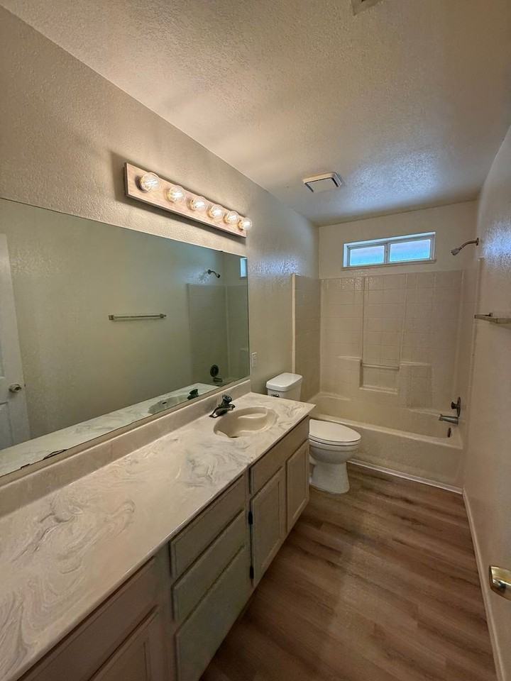 3932 Lindsey Ave - Photo 5 of 11