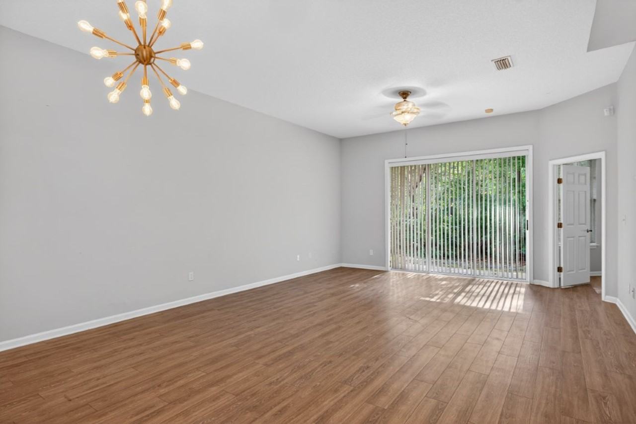 6377 Island Forest Dr - Photo 5 of 27