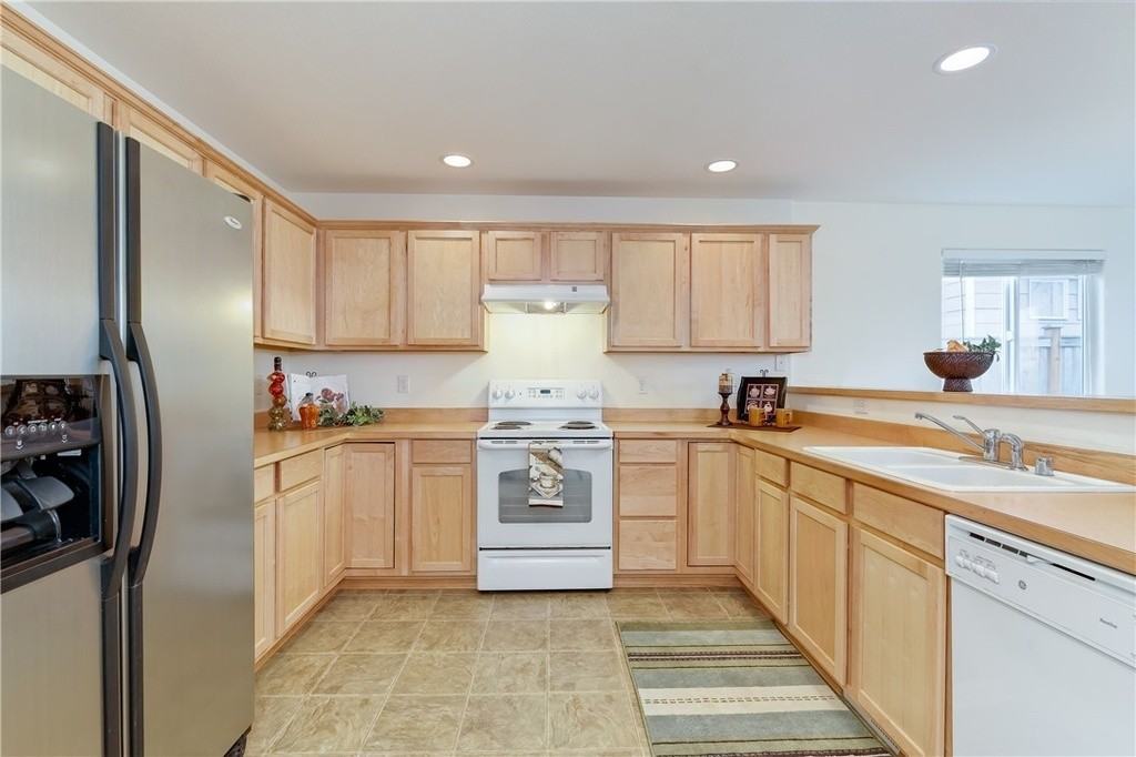 3317 134th Pl Se - Photo 4 of 19
