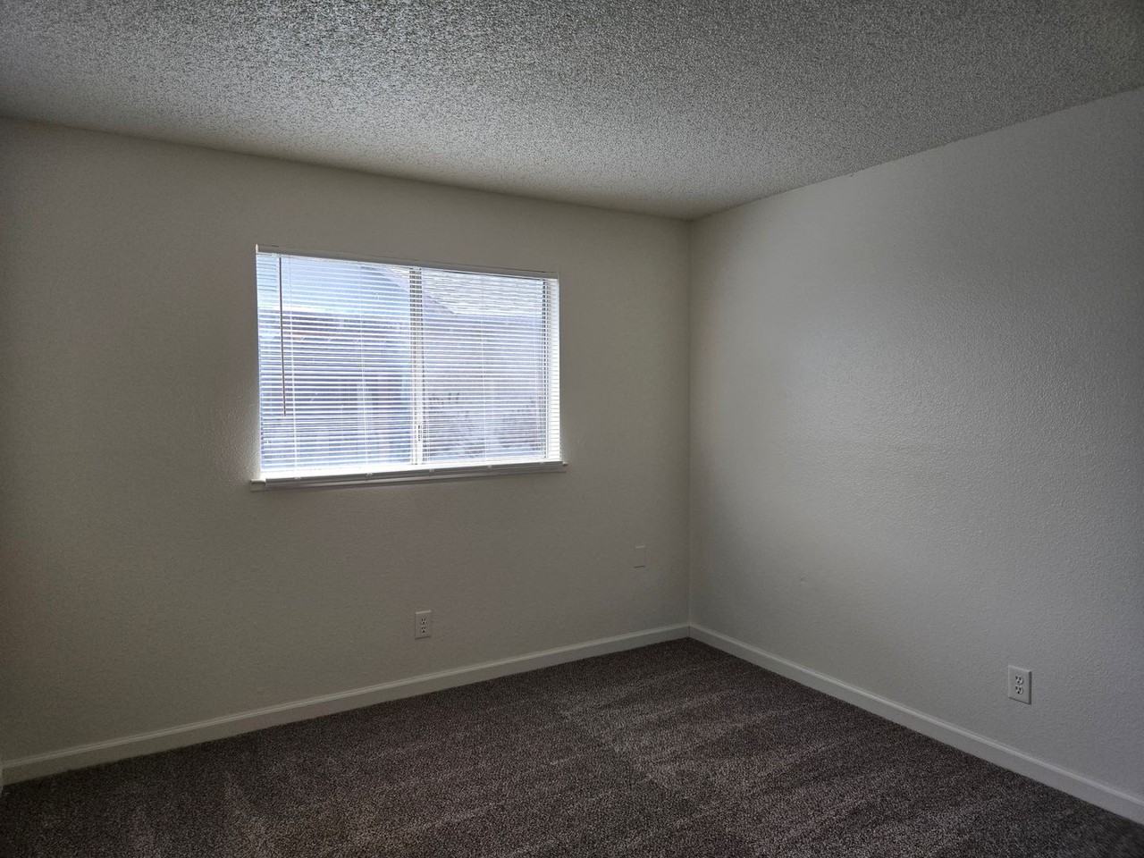 545 Bluefield Ave - Photo 6 of 10