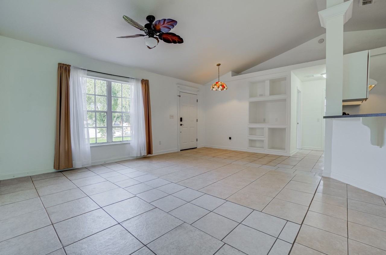 942 Whisler Ct - Photo 7 of 45