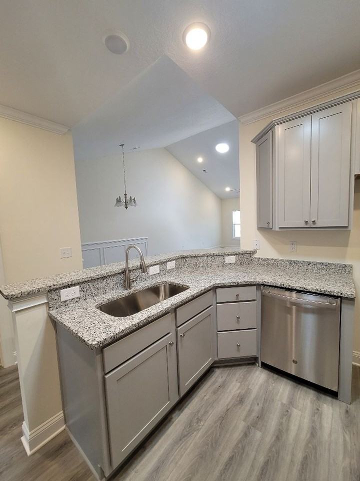 949 Jackline Dr #202 - Photo 7 of 40