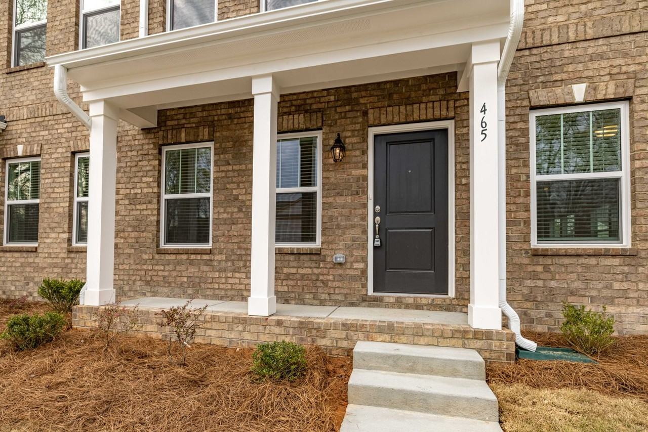 465 Kinnerton Pl - Photo 2 of 24
