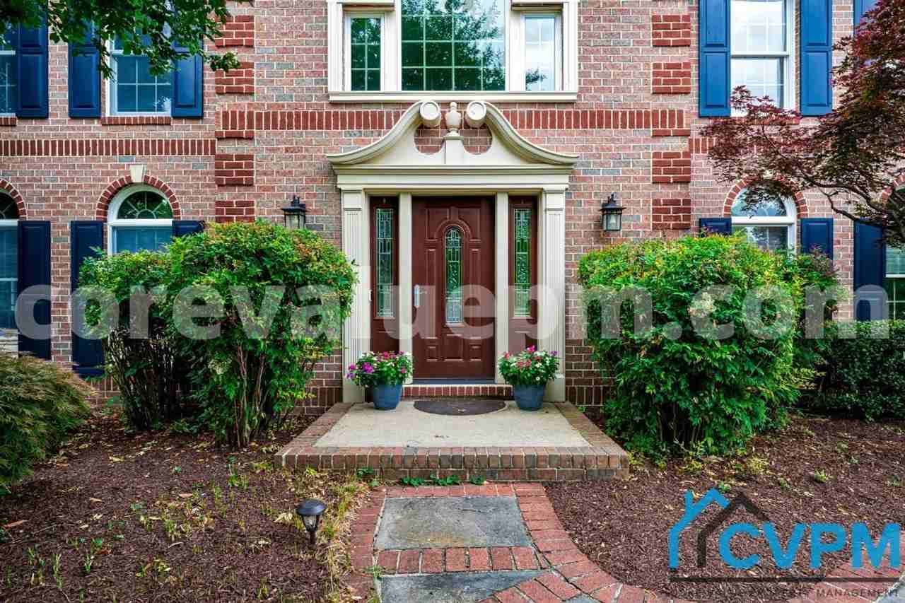 210 Blackhaw Ct - Photo 3 of 45