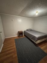 Cozy North Side Rooming House - Photo 1 of 1