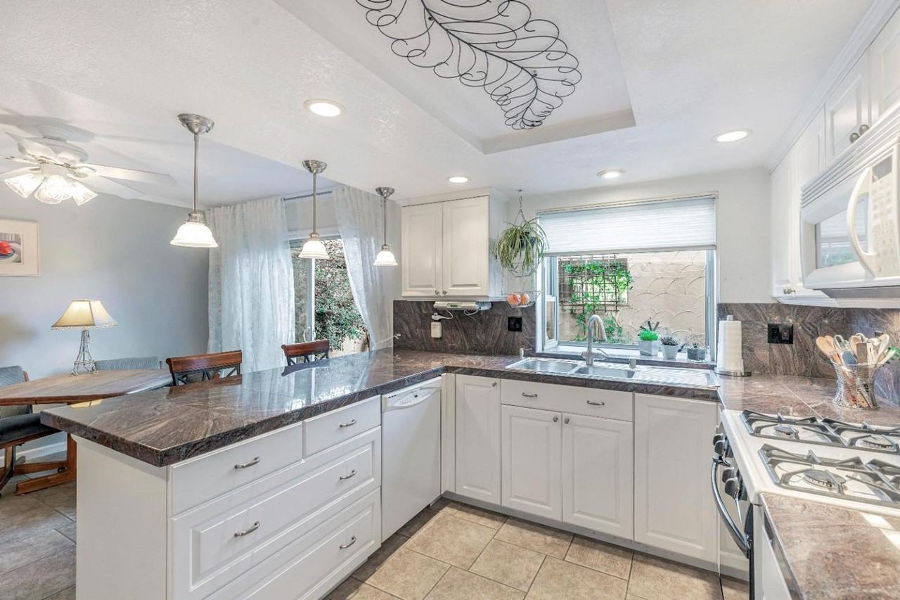 3248 Casitas Bonito - Photo 6 of 33