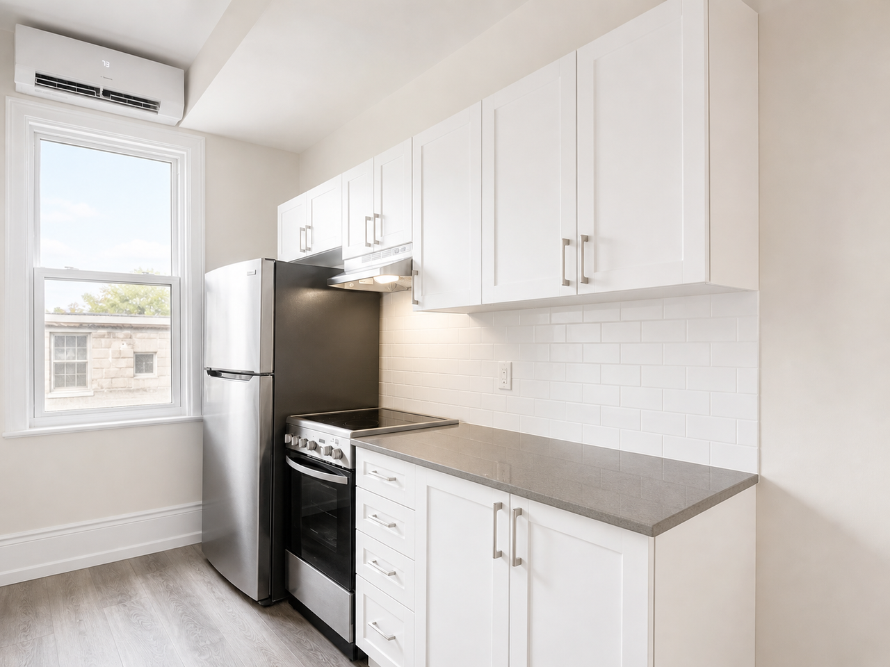 160 Sherman Avenue North #2 - Photo 3 of 9