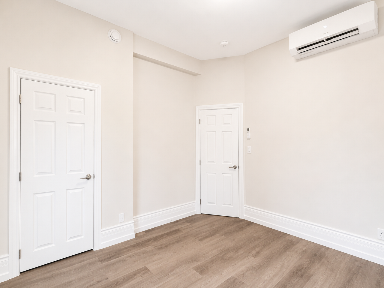 160 Sherman Avenue North #2 - Photo 5 of 9