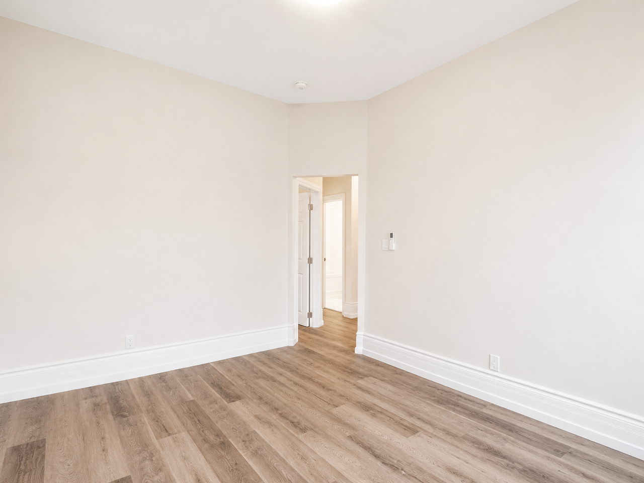 160 Sherman Avenue North #2 - Photo 7 of 9