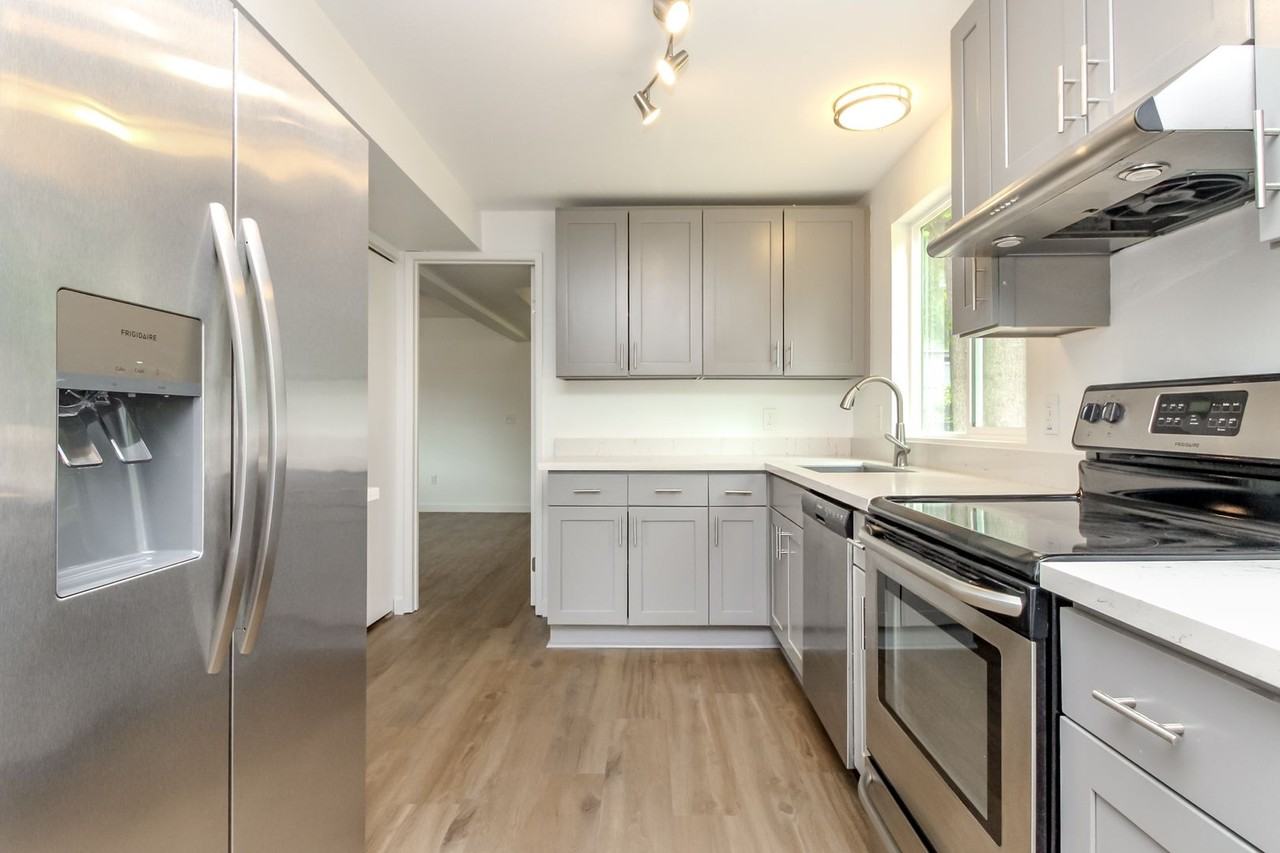 4320 S 296th Pl - Photo 4 of 45