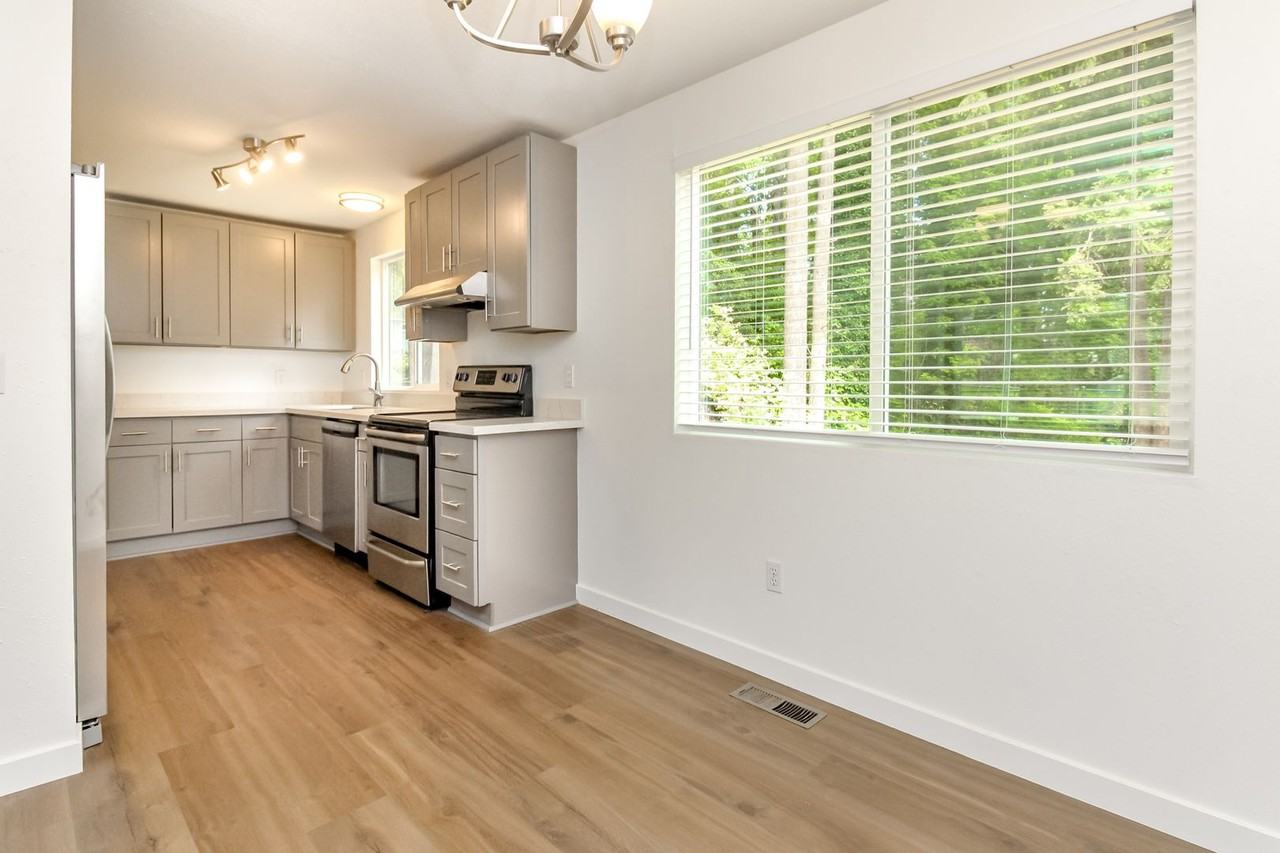 4320 S 296th Pl - Photo 7 of 45