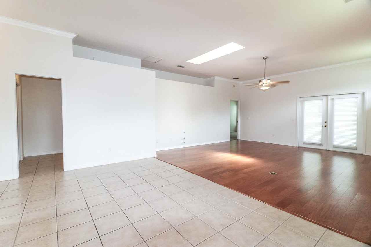 6202 Nw 36th Dr - Photo 3 of 22