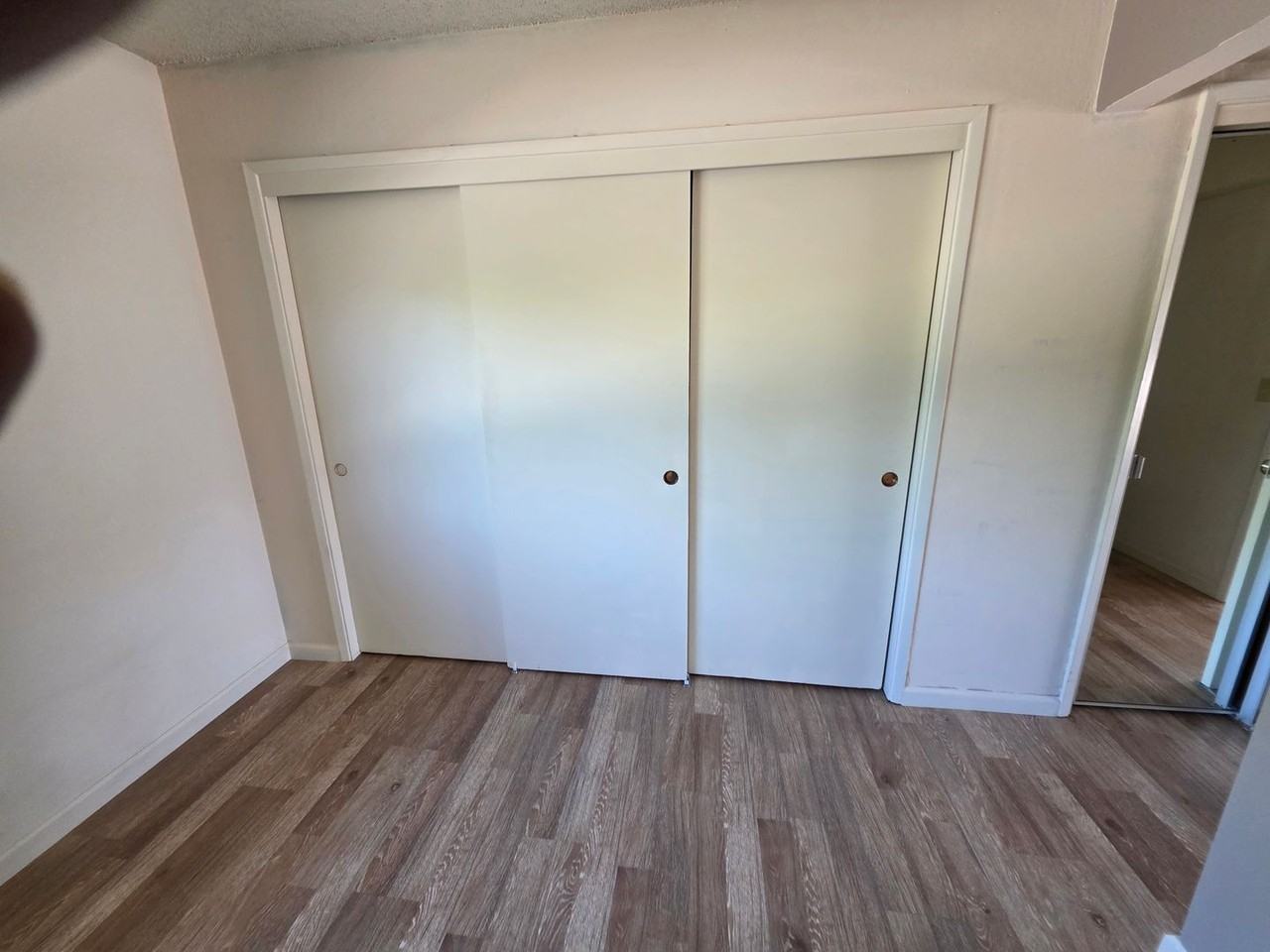 4047 Hamilton Ave Apt F7 #F7 - Photo 5 of 11