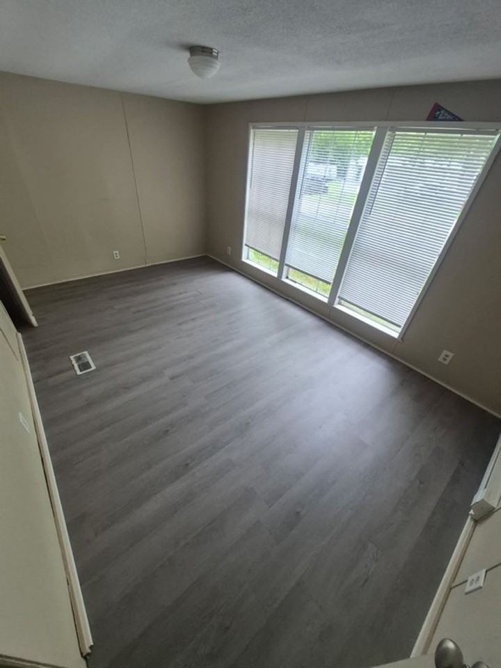 16960 E 407 Ct - Photo 7 of 8