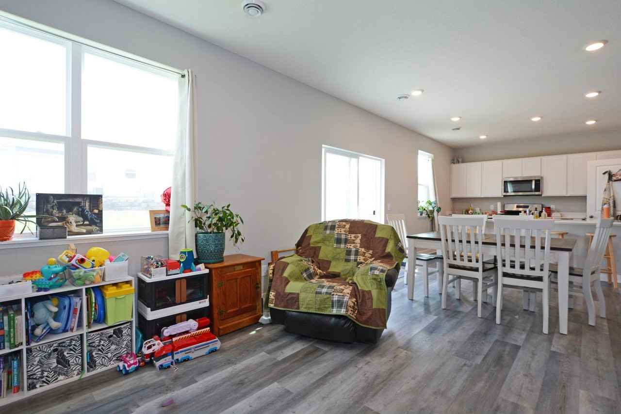 6733 Pine Arbor Ln S - Photo 6 of 23
