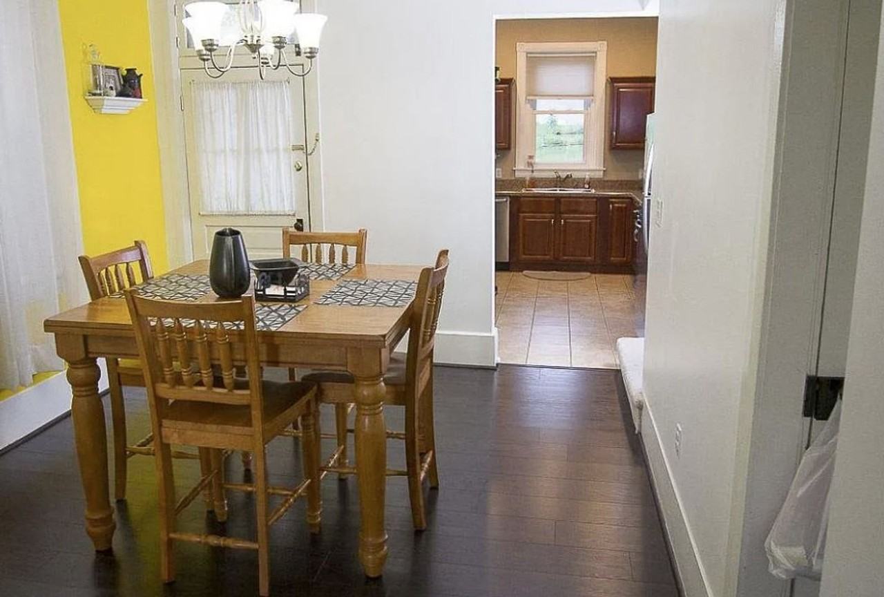 216 W Broadway - Photo 4 of 25