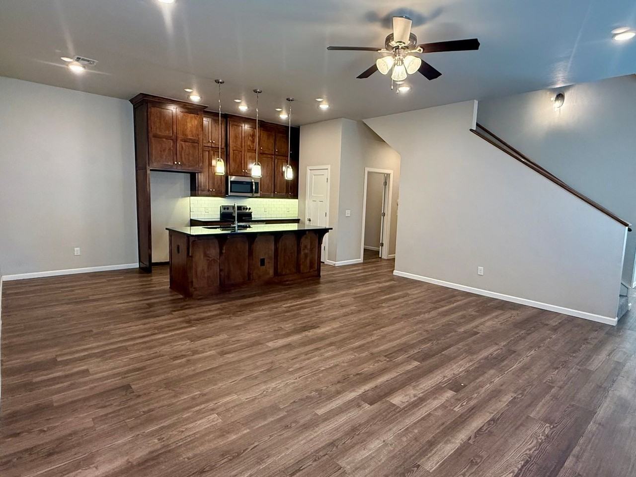 6501 Bentwood Villas Dr #B - Photo 3 of 21
