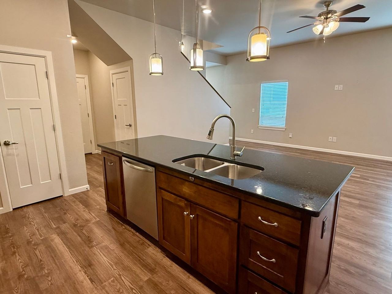 6501 Bentwood Villas Dr #B - Photo 5 of 21