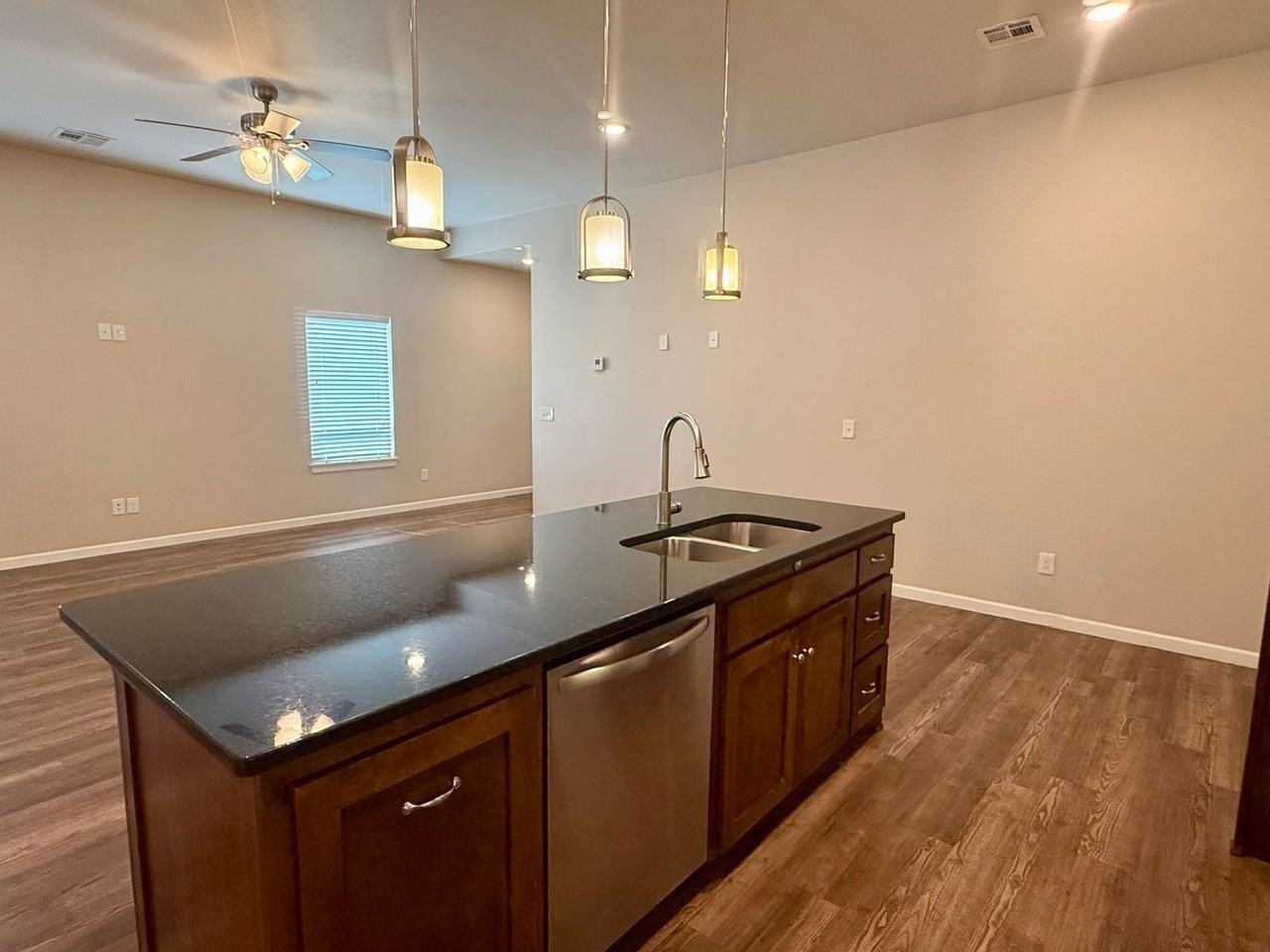 6501 Bentwood Villas Dr #B - Photo 7 of 21