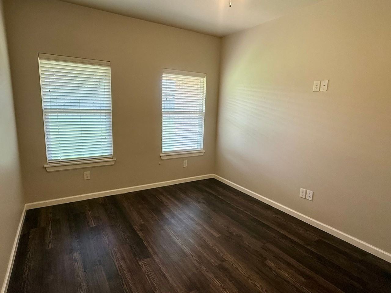 6509 Bentwood Villas Dr #B - Photo 5 of 14